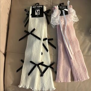Hot Topic Ribbed Leg Warmers in White and Pink and with white with black Bows